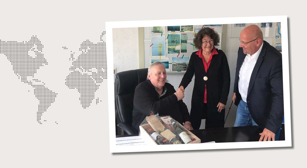 2. Germany Marion Pulverich and Thomas Reinhardt paid a visit to MDM Schweisstechnik GmbH in Marl on May 23, 2019 to send off Hermann Kotziers who went into well-earned retirement after 54 years of service.